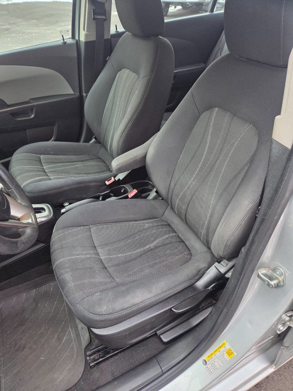 Used 2014 Chevrolet Sonic LT image 21