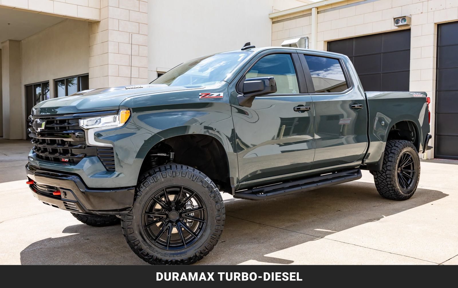 Used 2025 Chevrolet Silverado 1500 LT Trail Boss w/ Convenience Package II AWD/4WD image 5