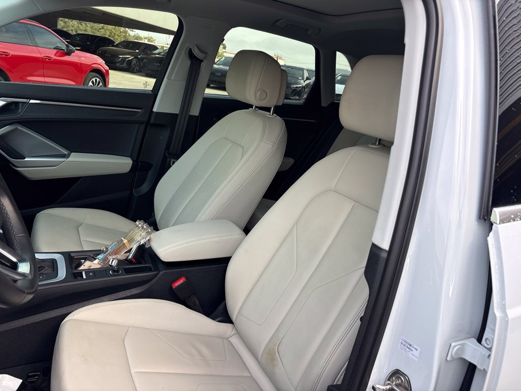 Certified 2024 Audi Q3 2.0T Premium w/ Convenience Package AWD/4WD image 13