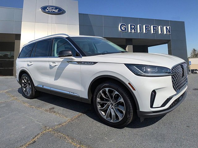 New 2025 Lincoln Aviator Reserve w/ Illumination Package