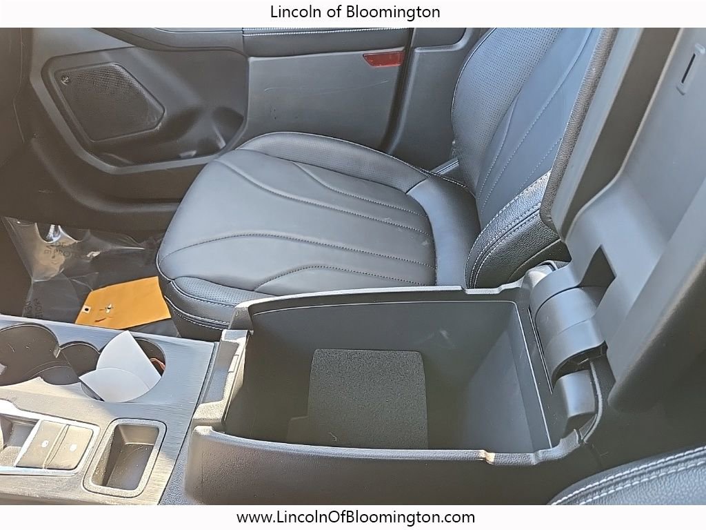 Used 2025 Ford Escape Platinum w/ Premium Technology Package image 37