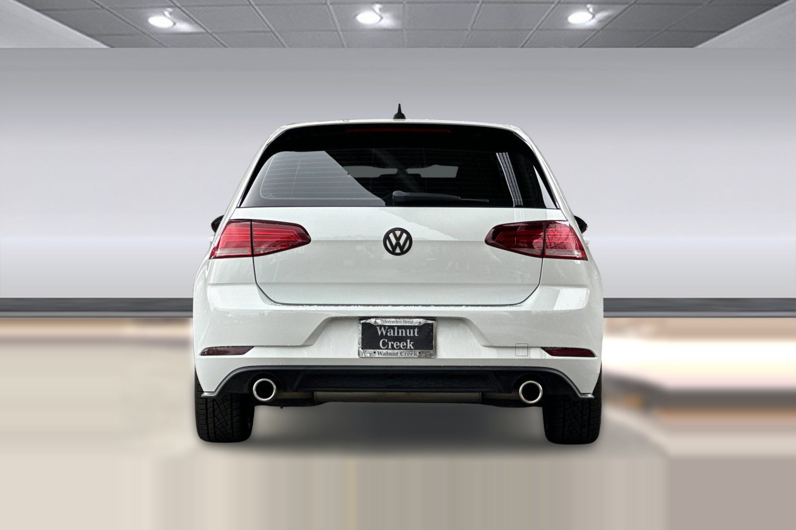 Used 2019 Volkswagen GTI SE w/ SE Experience Package image 9