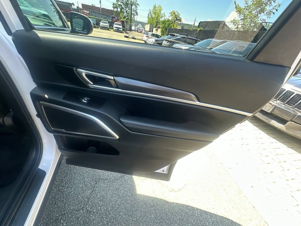 Used 2024 Kia Telluride LX AWD/4WD image 32