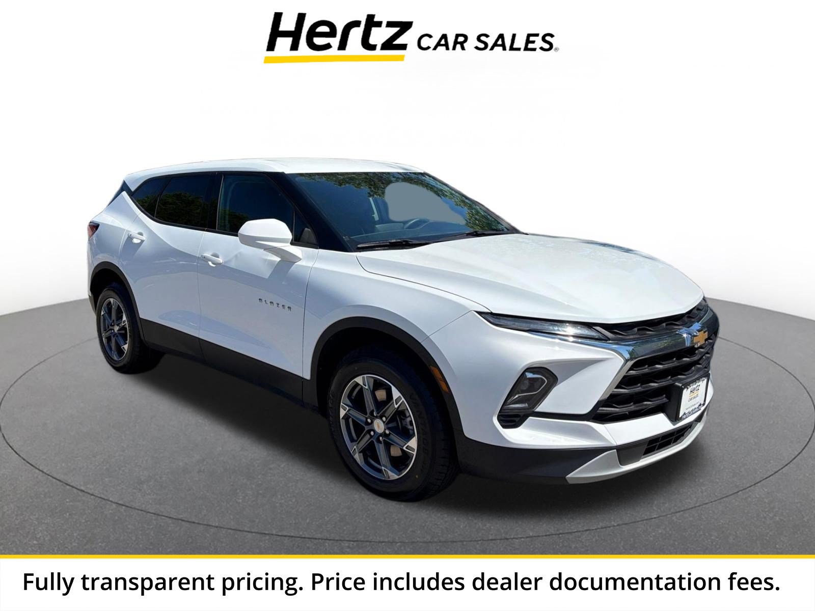 Used 2025 Chevrolet Blazer LT FWD image 1