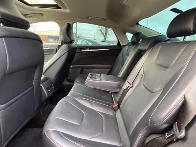 Used 2018 Ford Fusion Titanium image 31