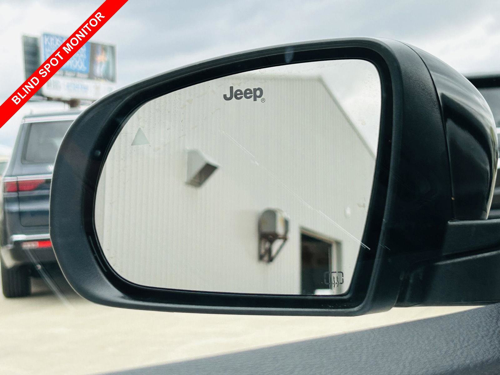 Used 2024 Jeep Compass Limited AWD/4WD image 8