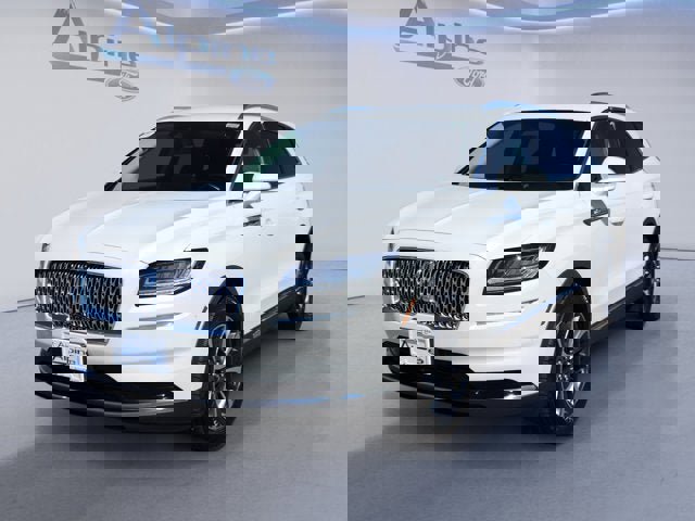 Used 2023 Lincoln Nautilus AWD w/ Premium Package image 1