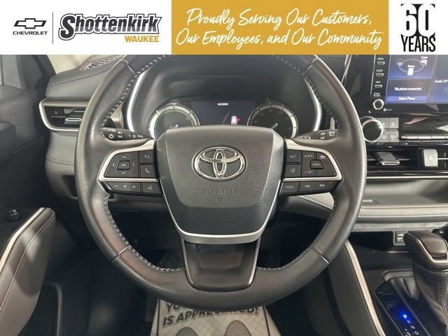 Used 2022 Toyota Highlander XLE image 21