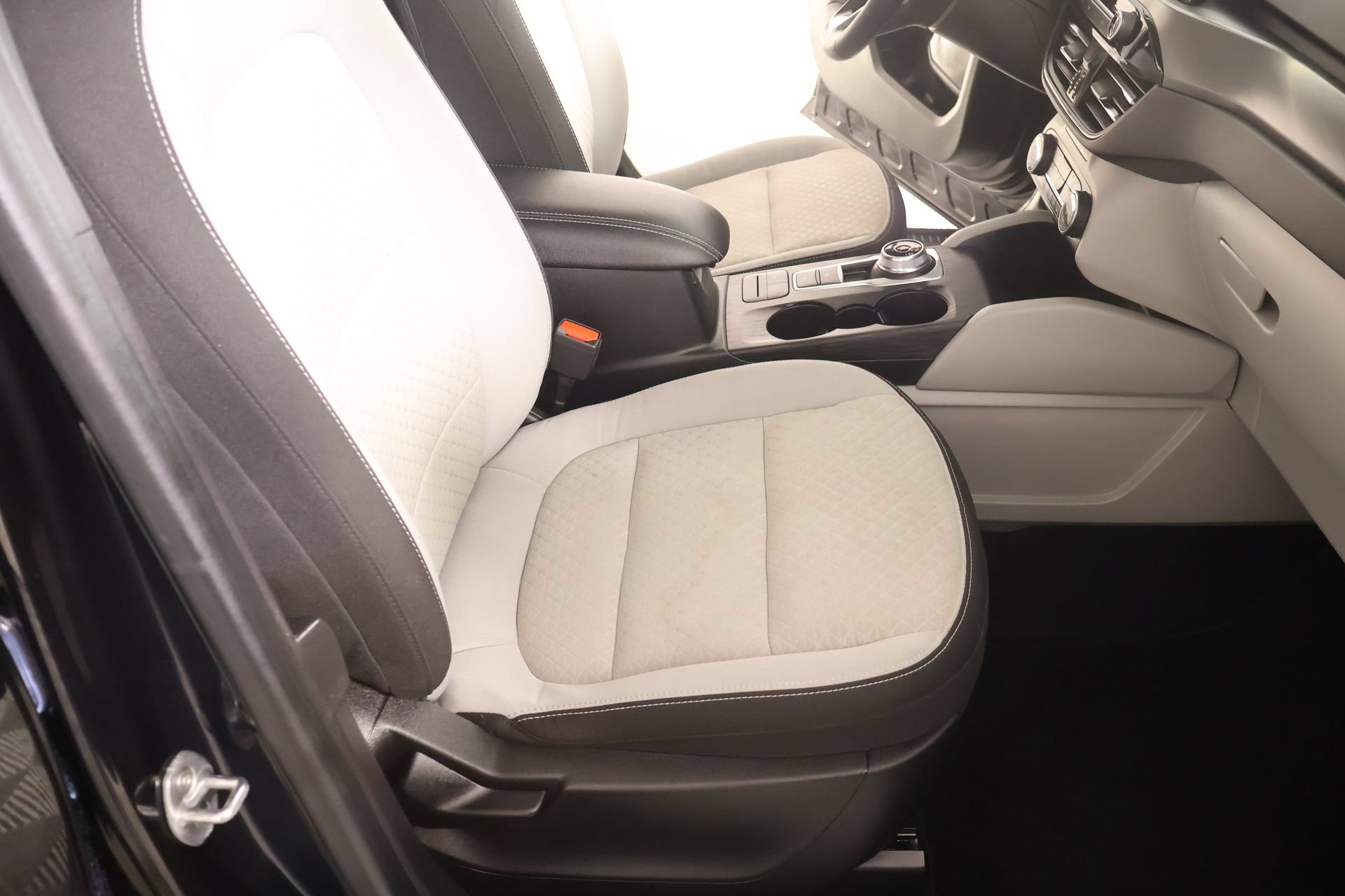 Used 2023 Ford Escape Active AWD/4WD image 13