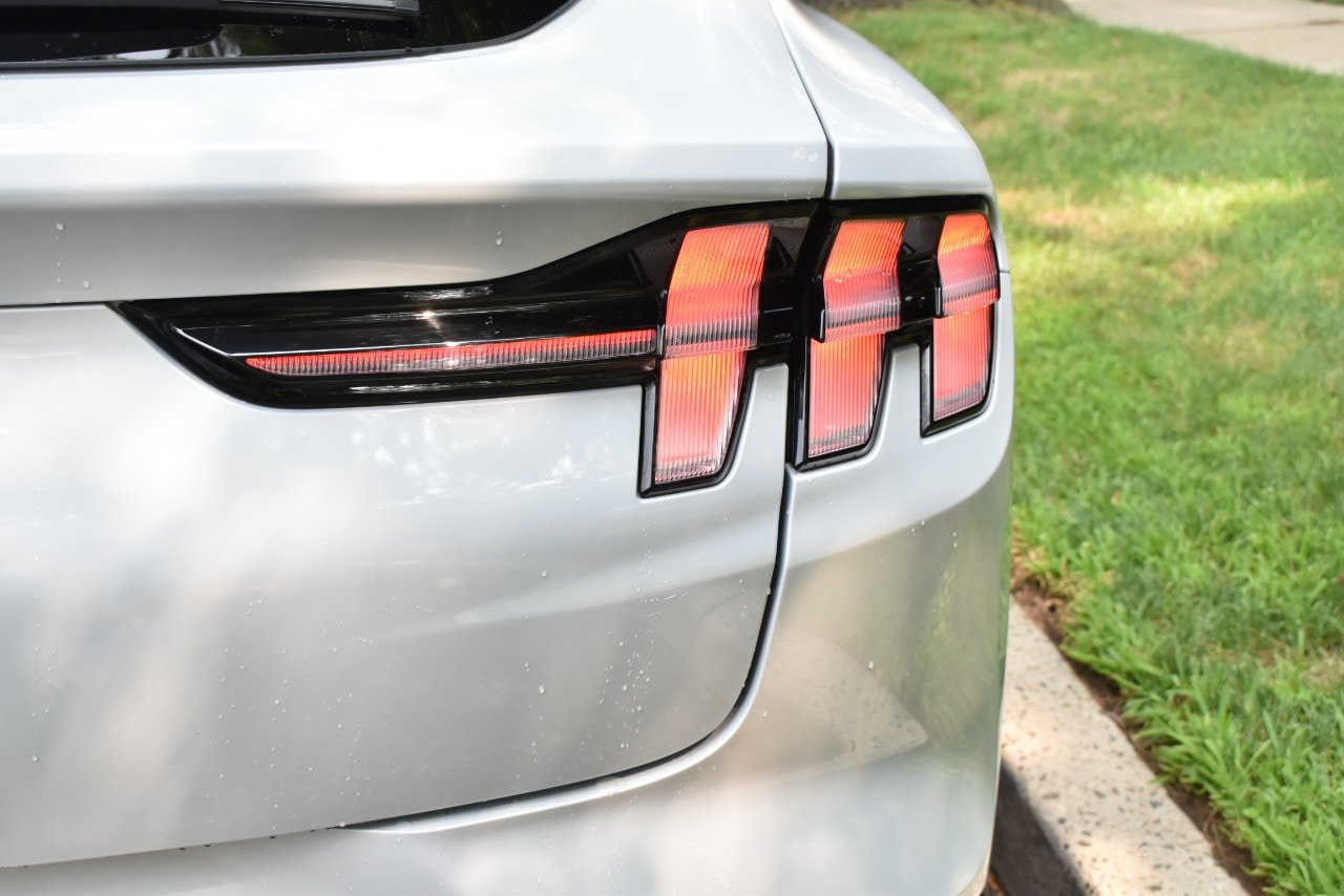 Used 2021 Ford Mustang Mach-E Select RWD image 32