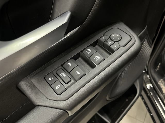 New 2026 RAM 1500 4x4 Crew Cab image 29