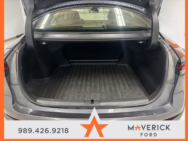 Used 2023 Toyota Crown XLE image 29