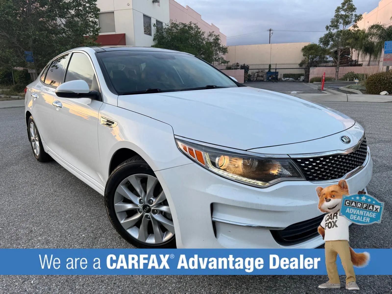 Used 2018 Kia Optima EX w/ Premium Package image 1