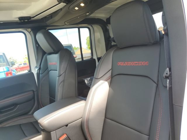 New 2026 Jeep Gladiator Rubicon w/ Technology Group AWD/4WD image 11