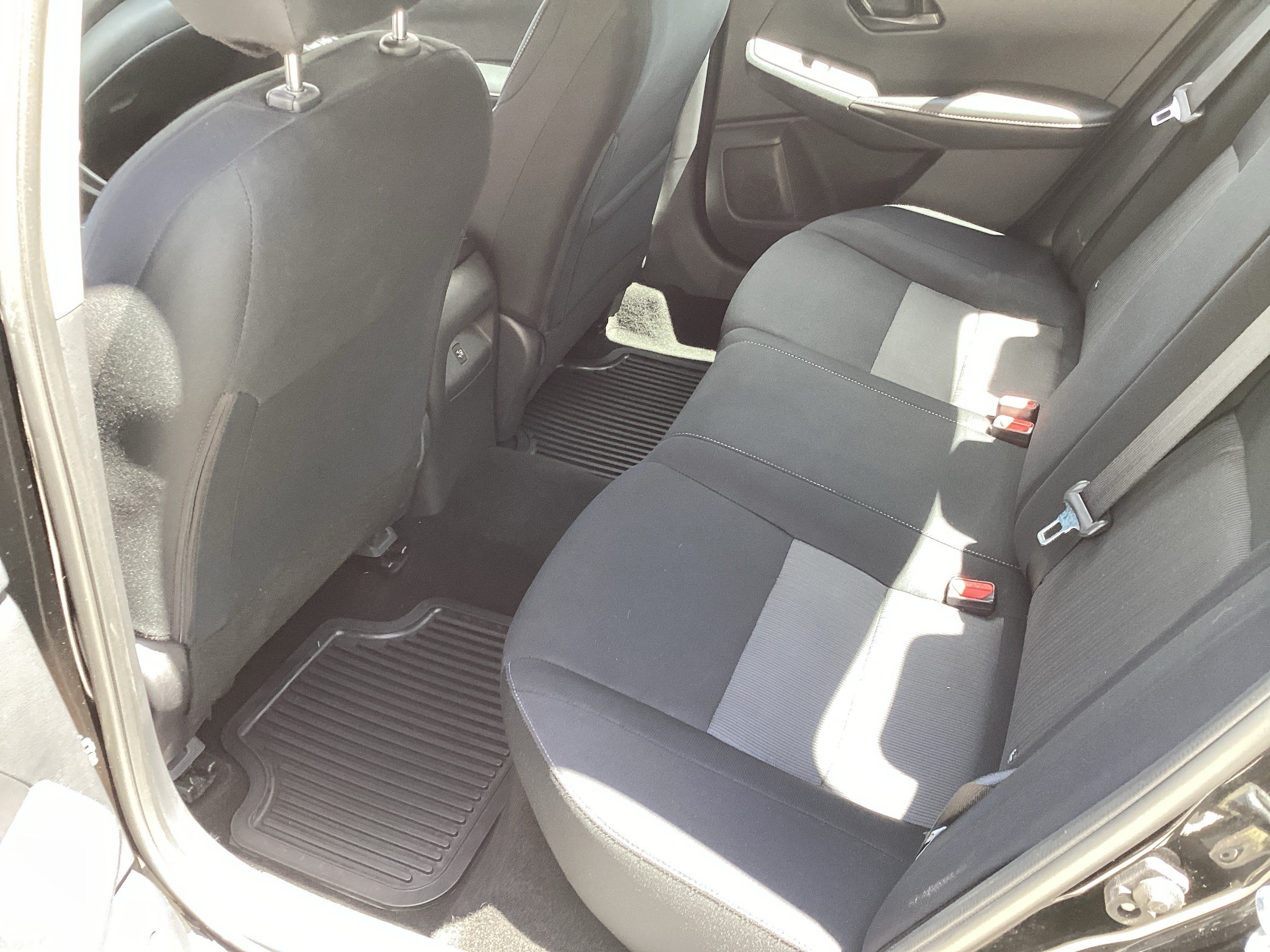 Used 2025 Nissan Sentra SV w/ All-Weather Package FWD image 30