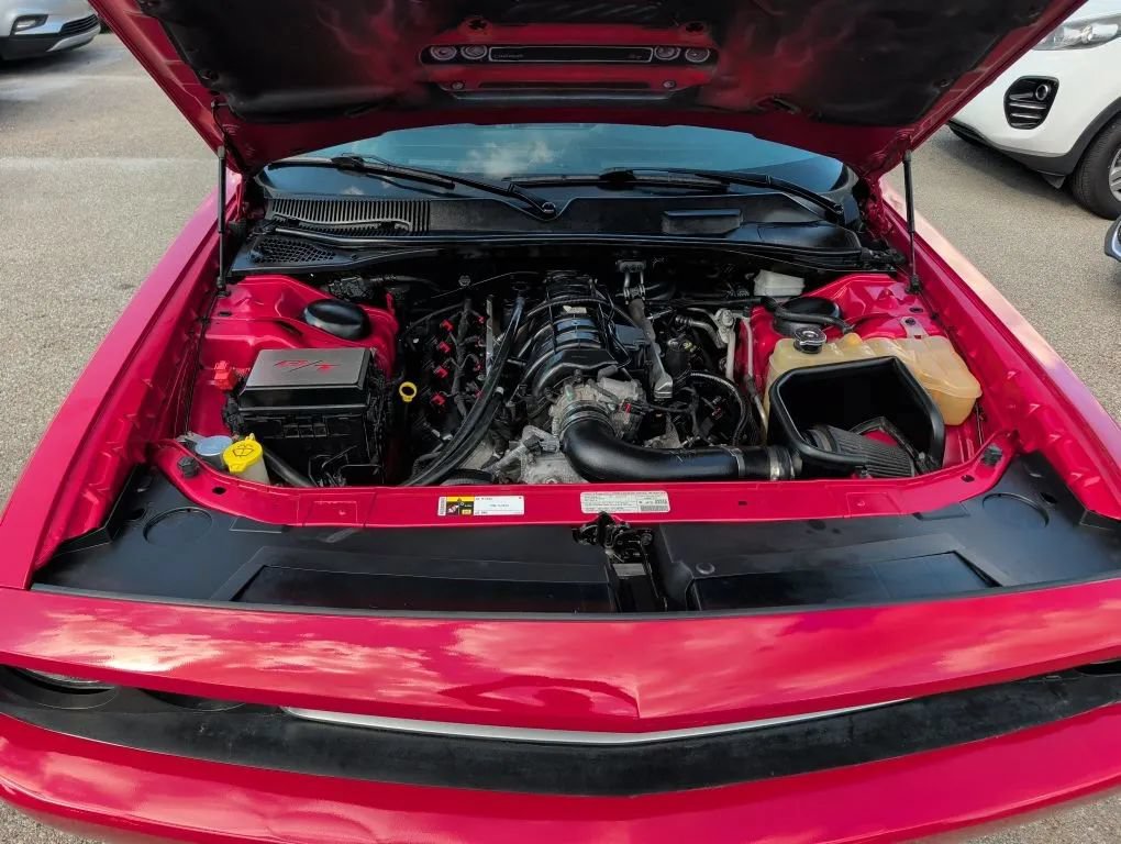 Used 2013 Dodge Challenger R/T Plus RWD image 3
