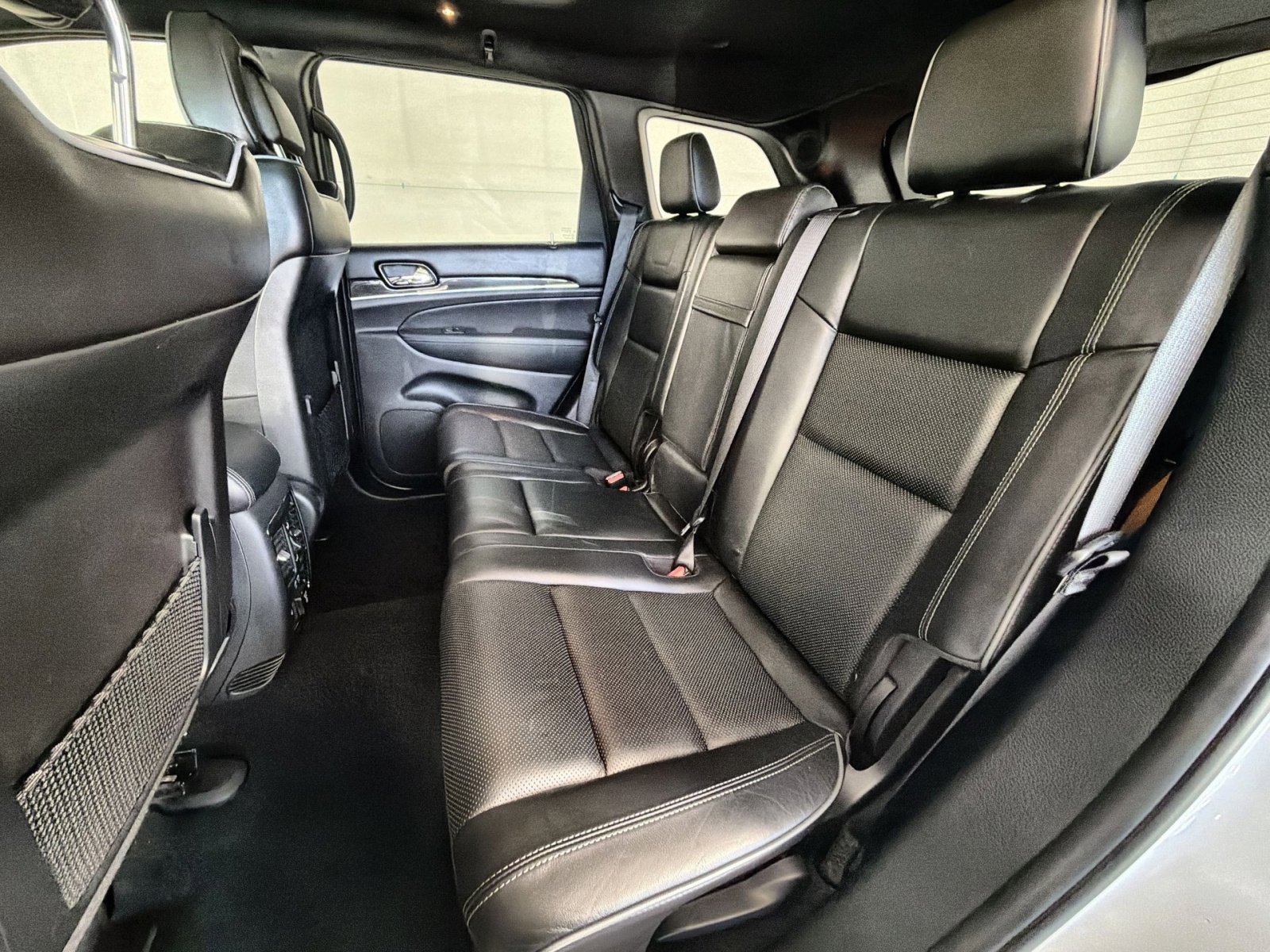 Used 2020 Jeep Grand Cherokee Overland image 25