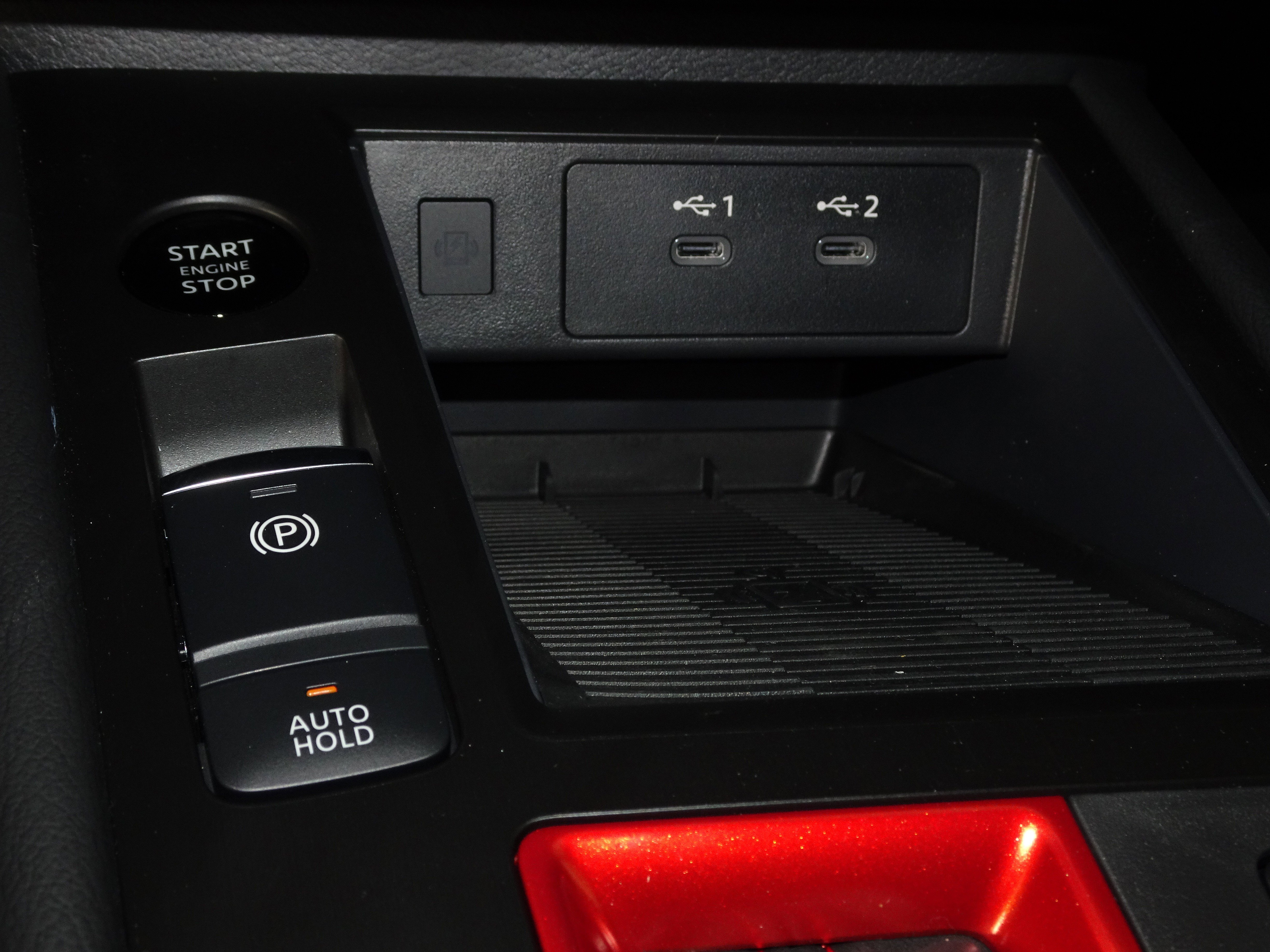 New 2025 Nissan Kicks SR w/ SR Premium Package image 31