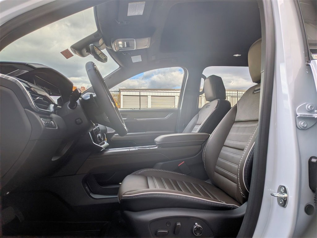 New 2026 GMC Acadia Denali Ultimate w/ LPO, Floor Liner Package image 14