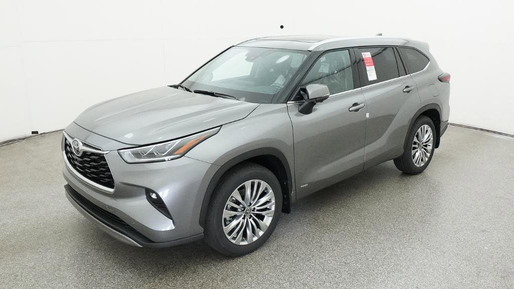 New 2026 Toyota Highlander Platinum
