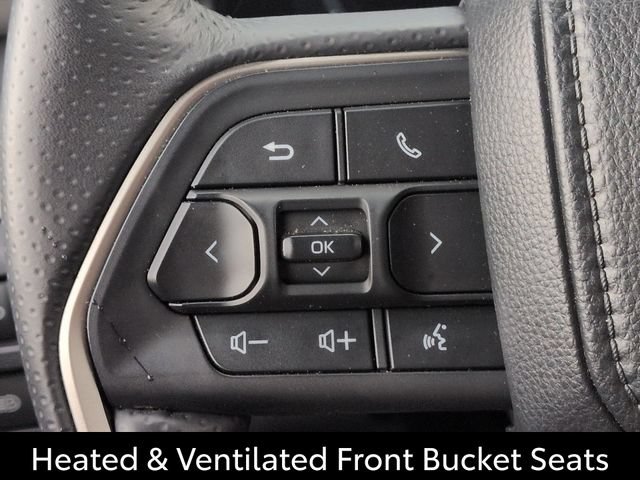Certified 2025 Toyota 4Runner Trailhunter AWD/4WD image 17