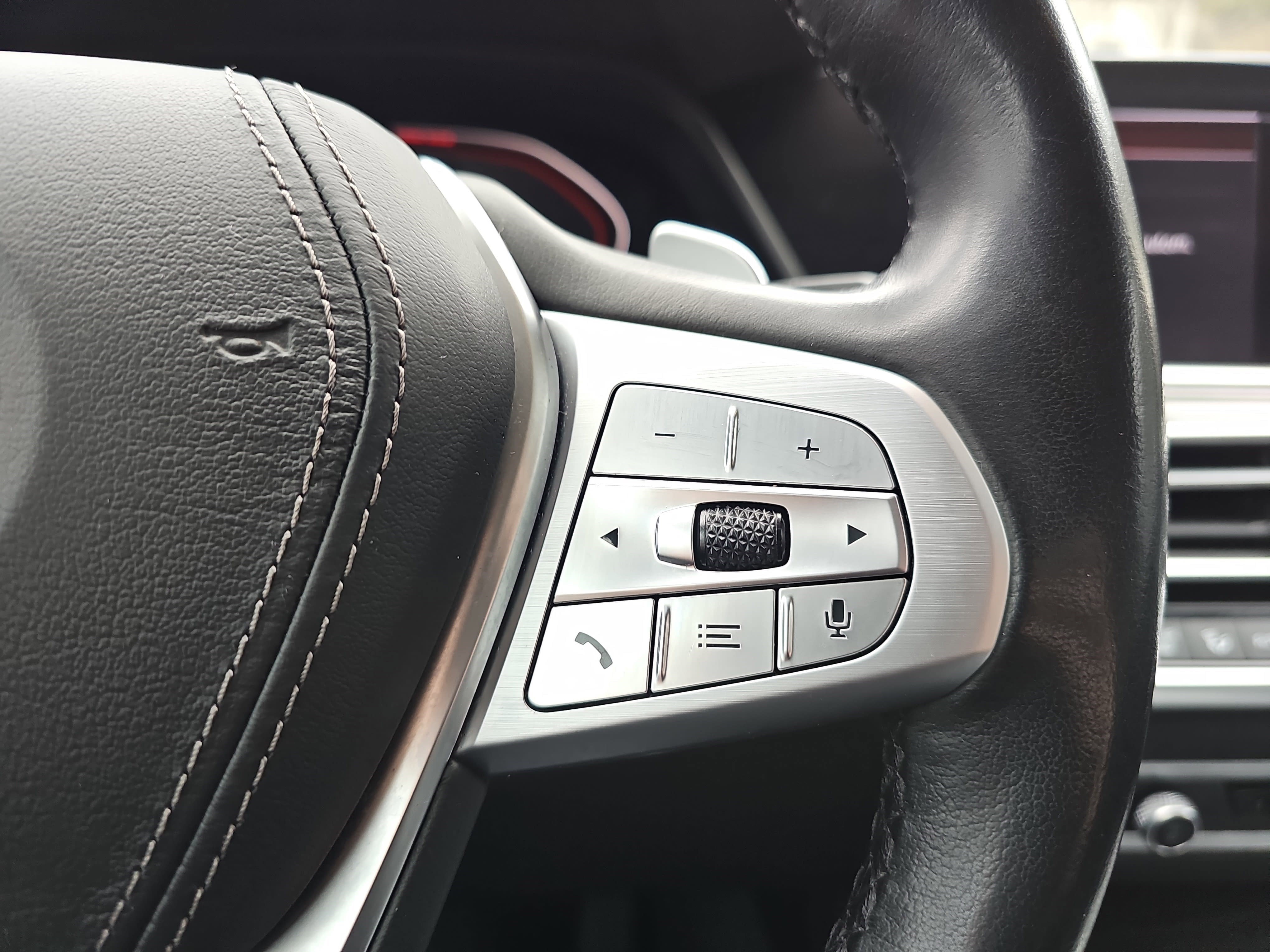 Used 2020 BMW X7 xDrive40i w/ Cold Weather Package image 20