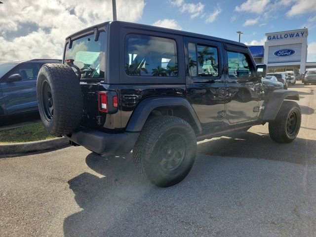 Used 2018 Jeep Wrangler Unlimited Sport image 6