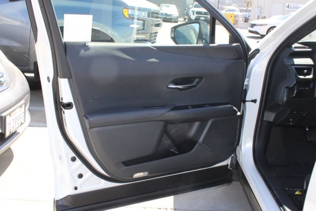 Certified 2025 Lexus UX 300h FWD image 11