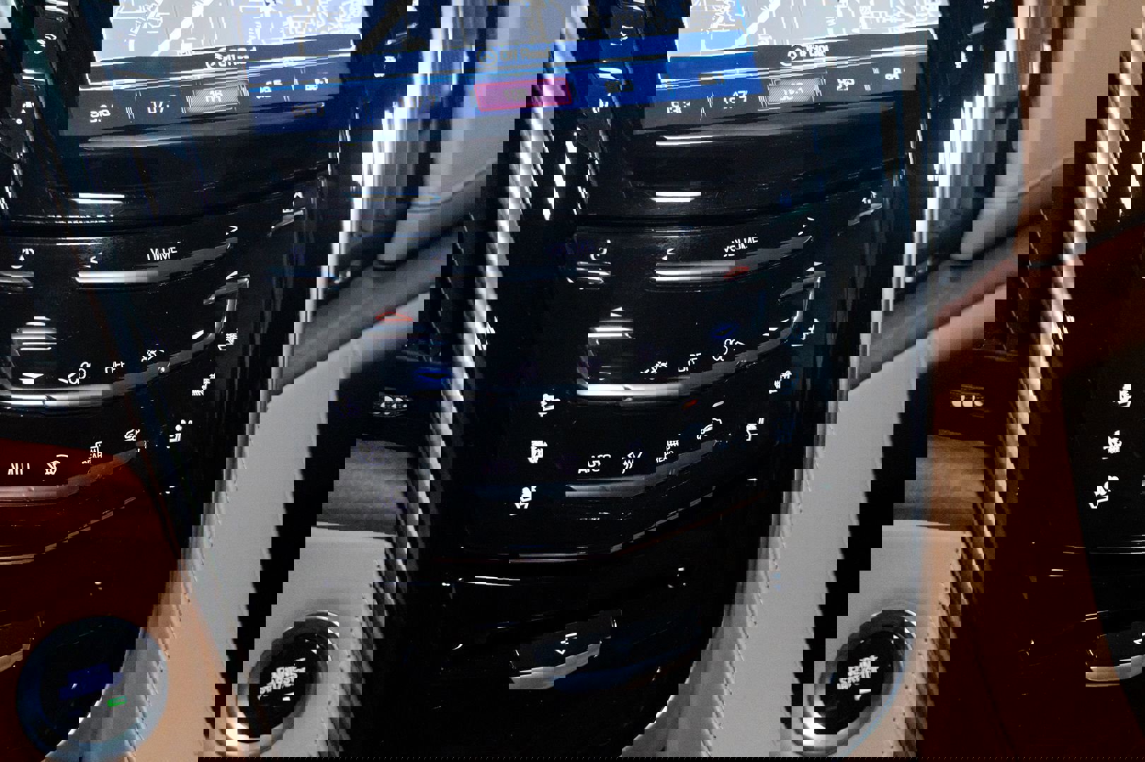 Used 2016 Cadillac Escalade ESV Platinum image 60