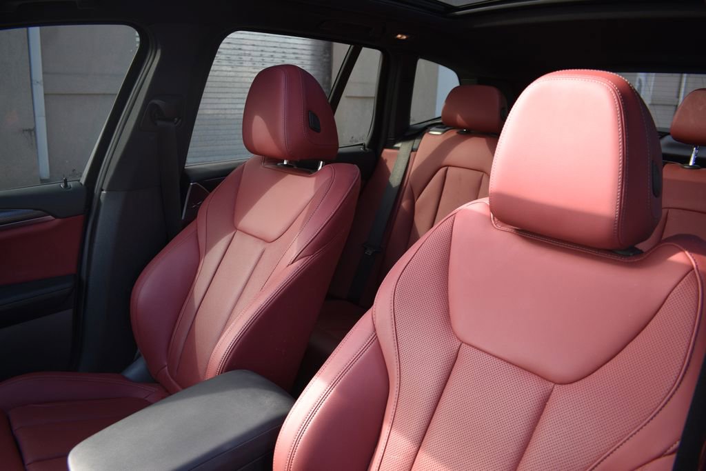 Used 2024 BMW X3 sDrive30i w/ Premium Package RWD image 8