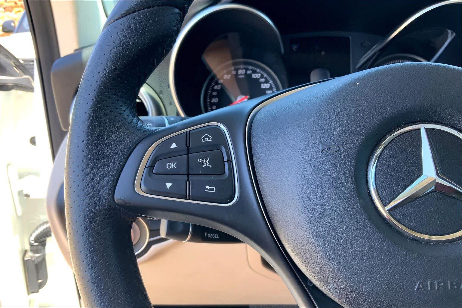 Used 2018 Mercedes-Benz GLC 300 4MATIC image 23