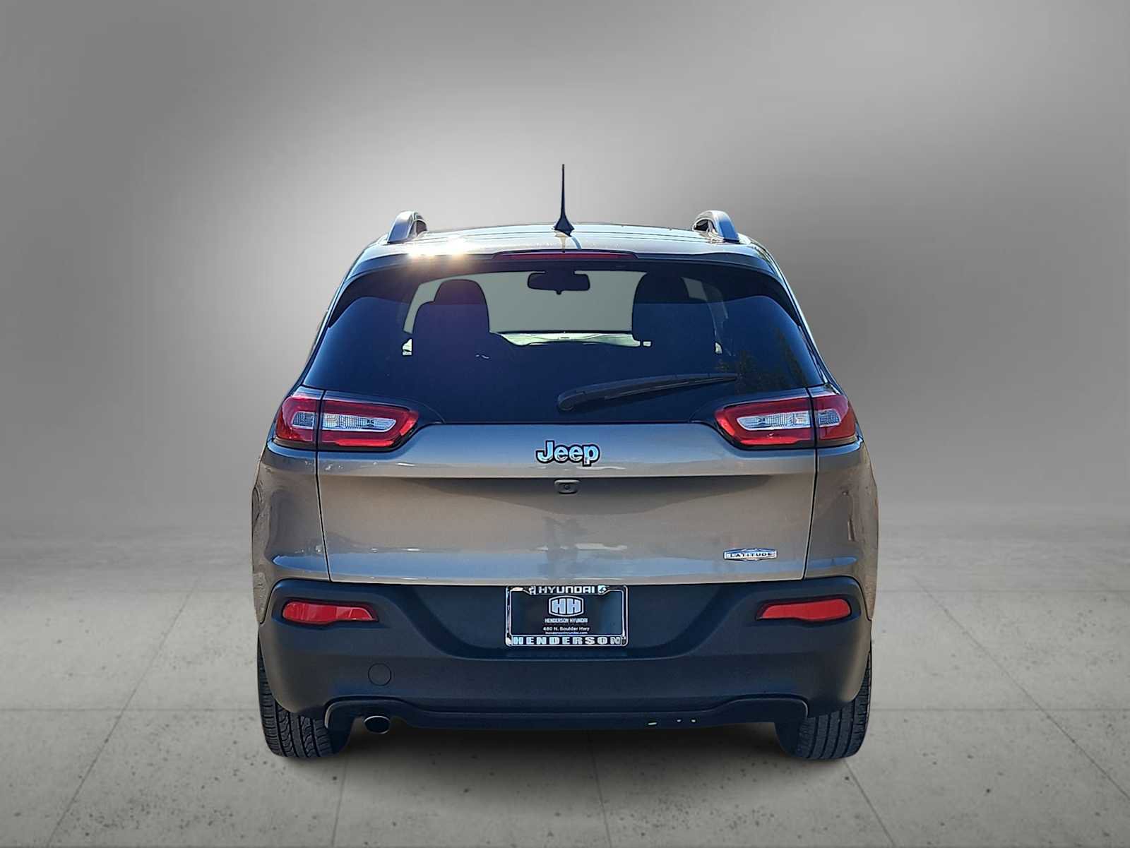 Used 2017 Jeep Cherokee Latitude image 7