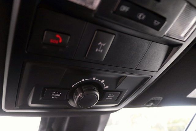 Used 2023 Toyota Tacoma TRD Off-Road w/ Technology Package AWD/4WD image 27