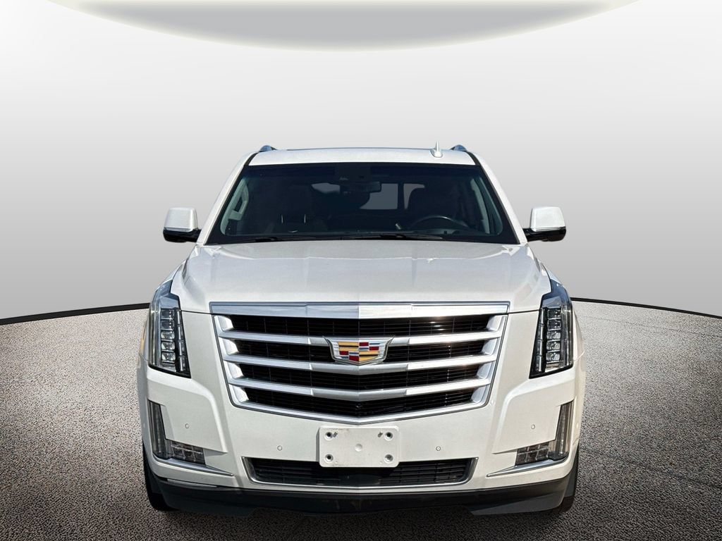 Used 2019 Cadillac Escalade Premium Luxury AWD/4WD image 5