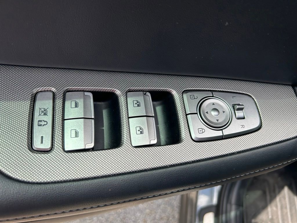 Used 2021 Hyundai Palisade Limited FWD image 19