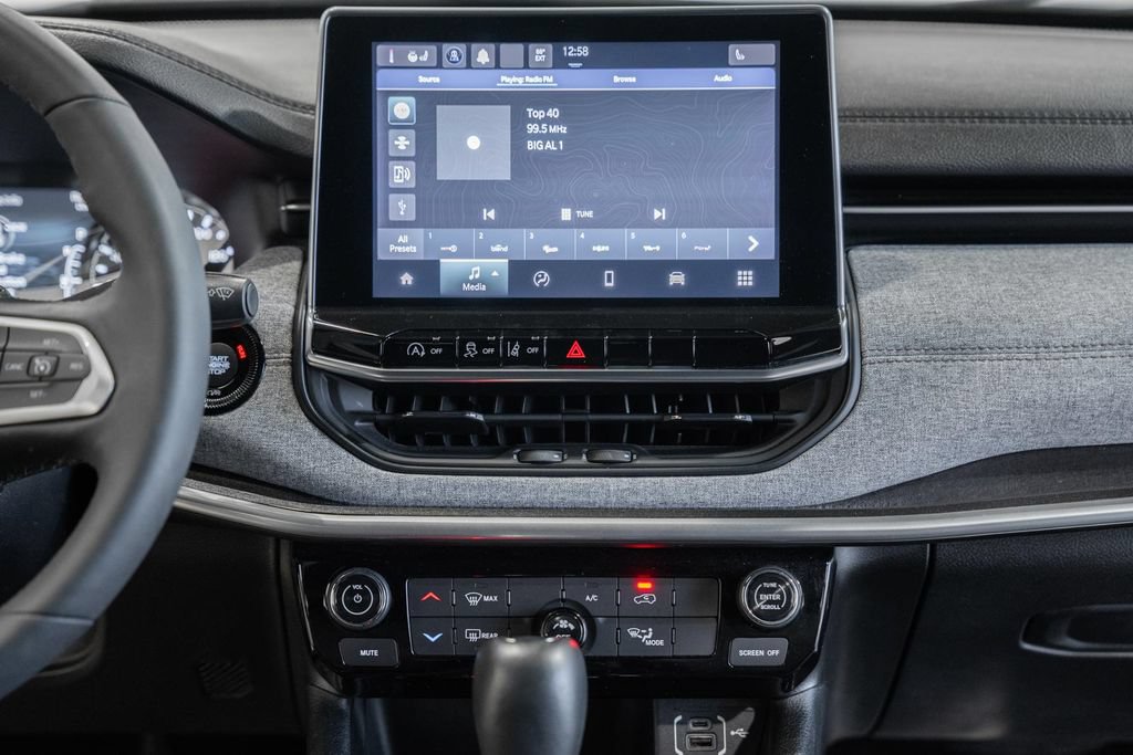 Certified 2023 Jeep Compass Latitude AWD/4WD image 19