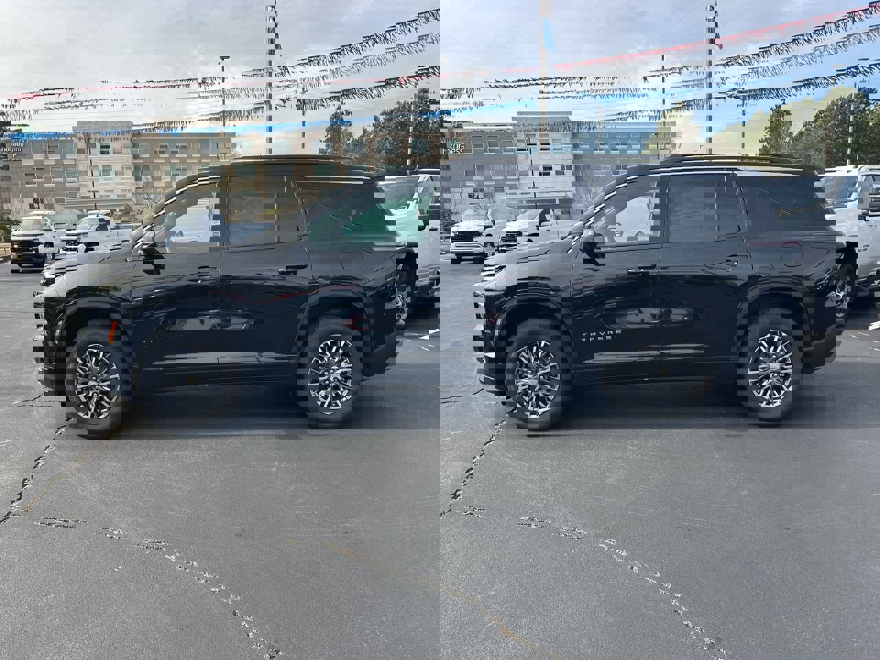 New 2025 Chevrolet Traverse LT w/ Enhanced Driving Package image 5
