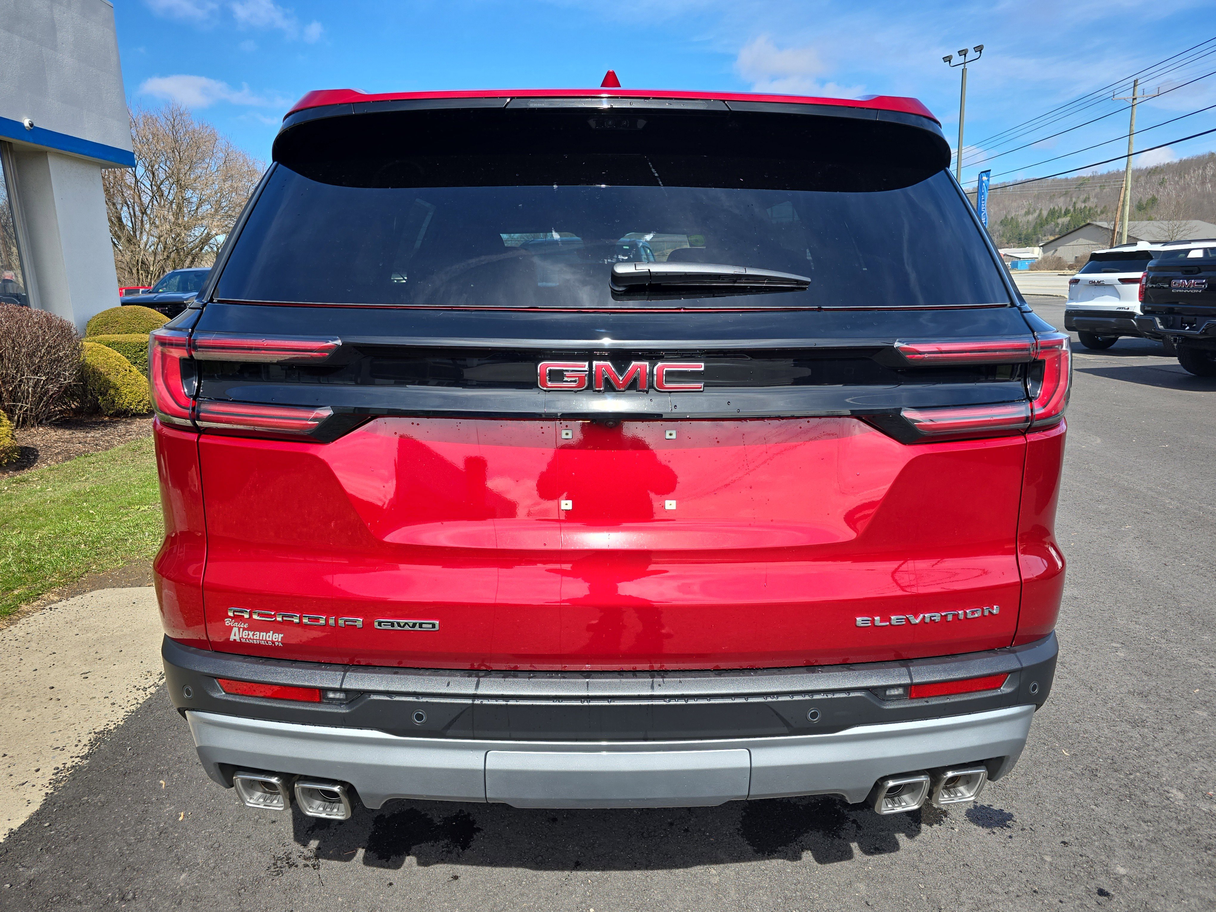 New 2026 GMC Acadia Elevation video 4