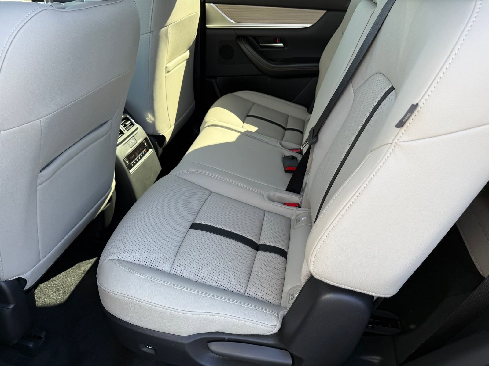 New 2026 MAZDA CX-90 3.3 Turbo w/ Preferred Package image 15