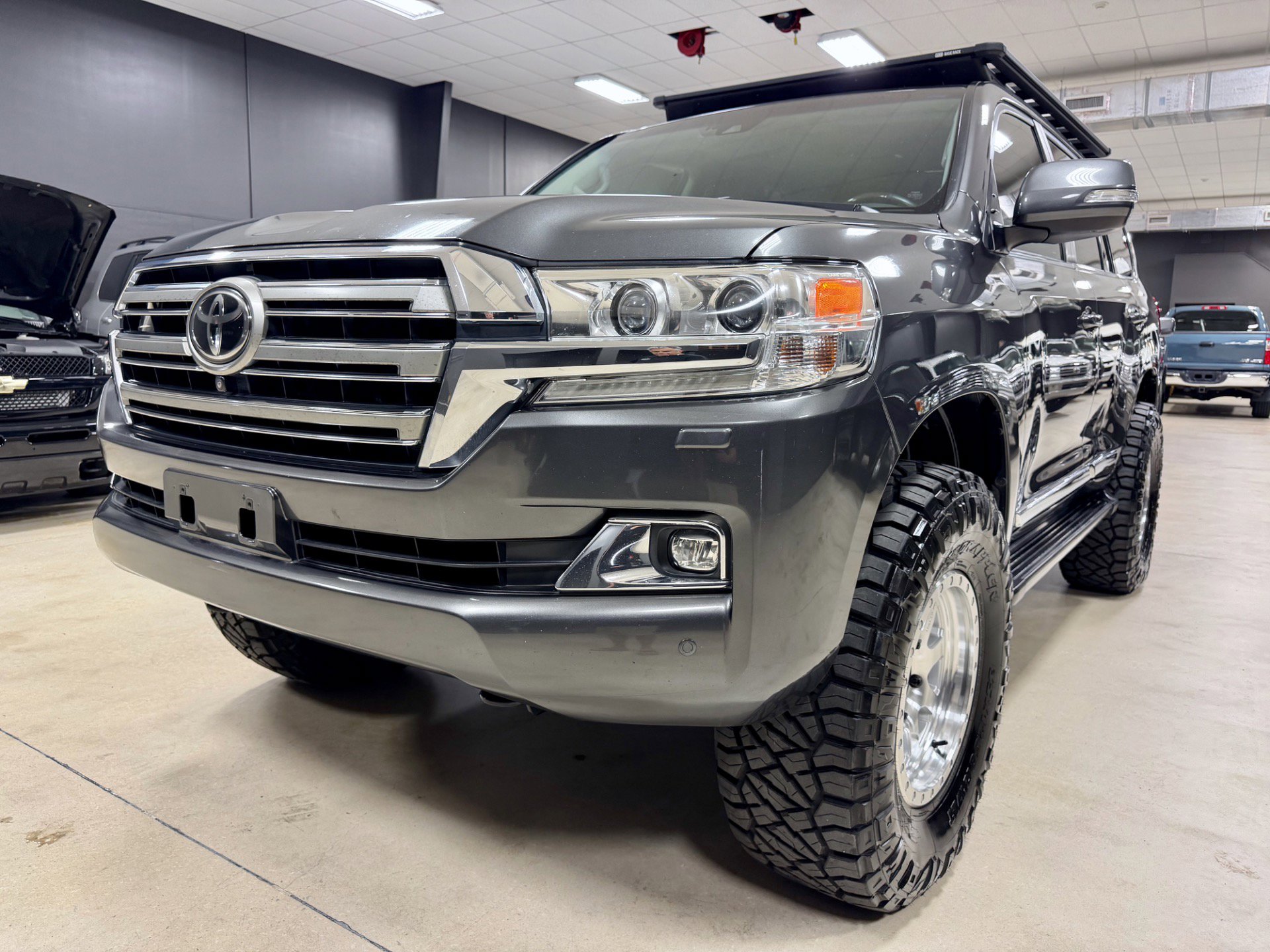 Used 2016 Toyota Land Cruiser AWD/4WD image 21