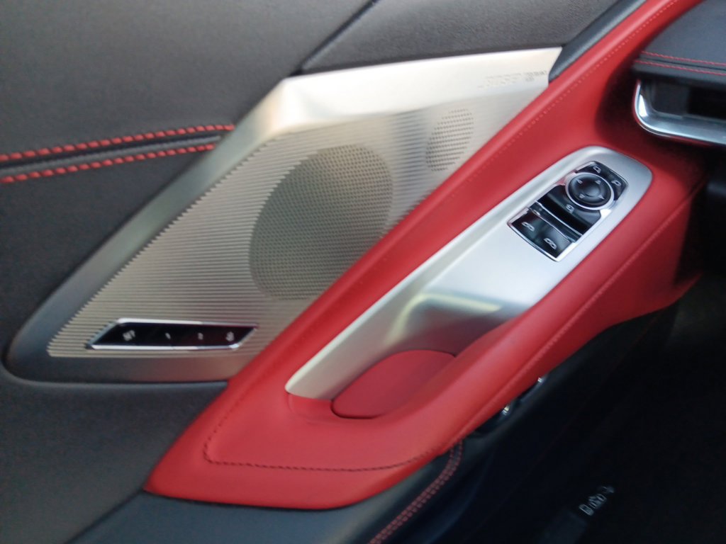 Used 2020 Chevrolet Corvette Stingray Preferred Cpe w/ 2LT Preferred Equipment Group RWD image 23