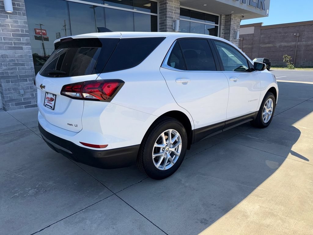 Used 2024 Chevrolet Equinox LT AWD/4WD image 9