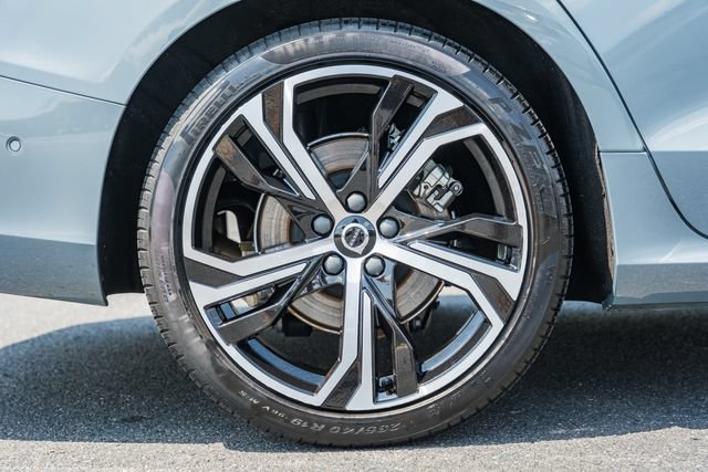 Certified 2024 Volvo S60 B5 Plus w/ Climate Package AWD/4WD image 18