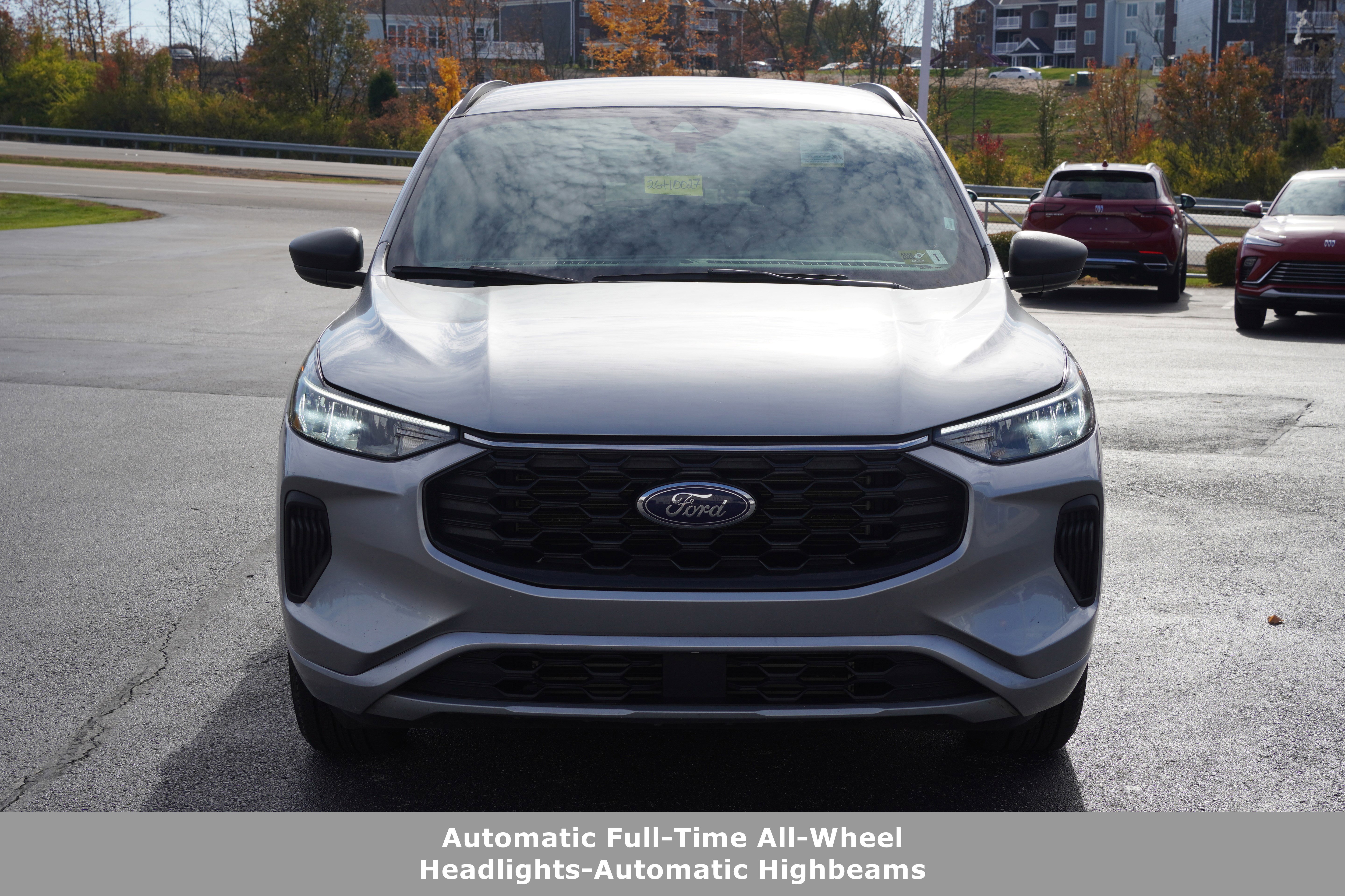 Used 2024 Ford Escape ST-Line image 2