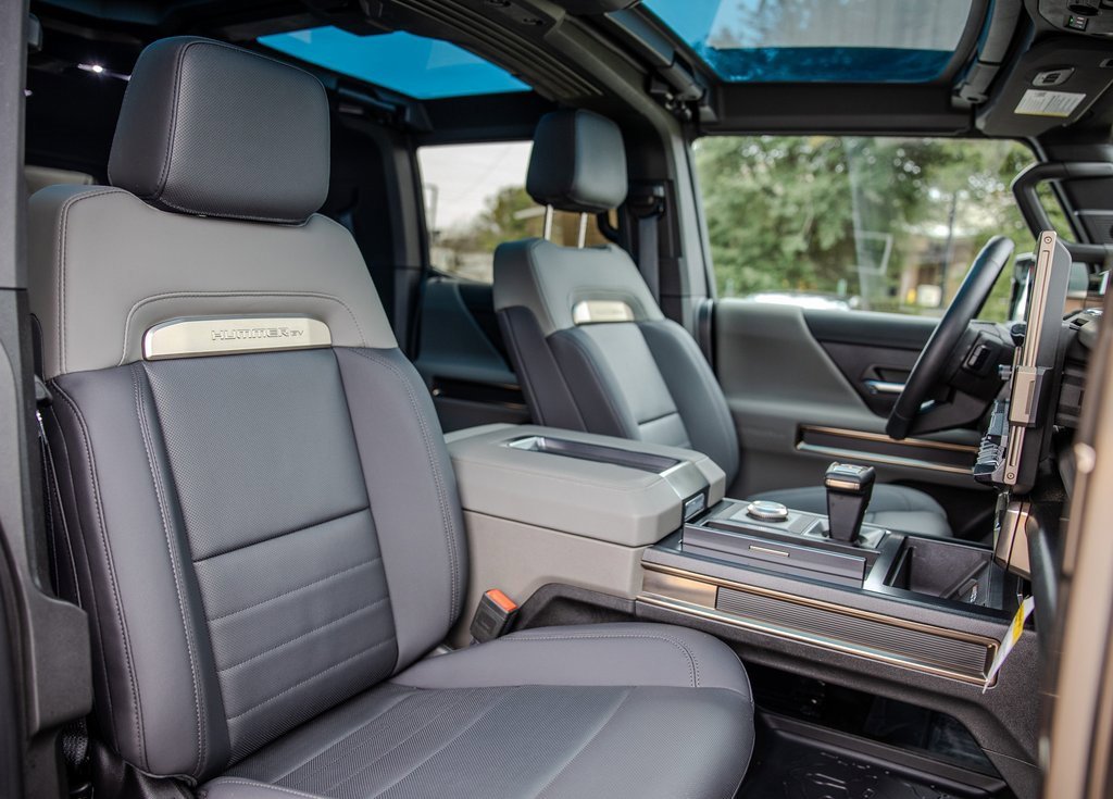 Used 2024 GMC Hummer EV 3X w/ LPO, Illumination Package image 20