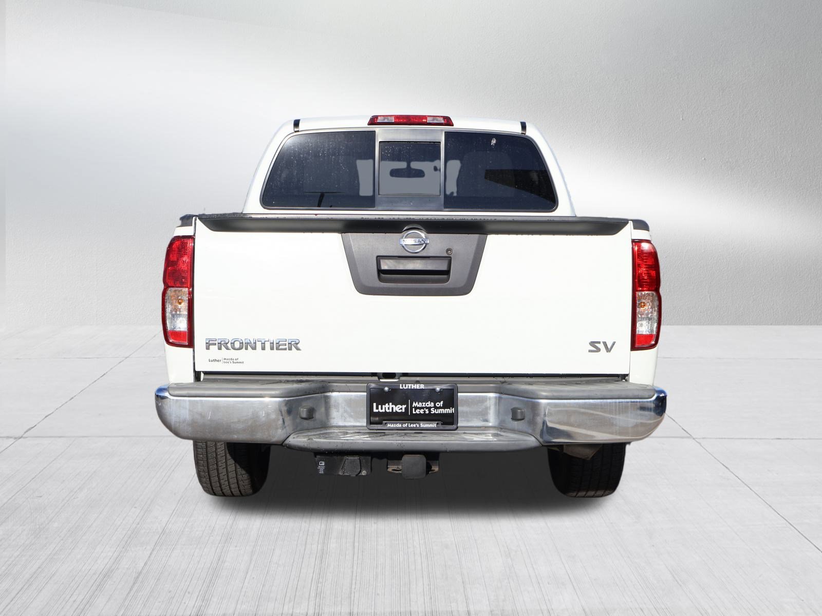 Used 2017 Nissan Frontier SV image 6