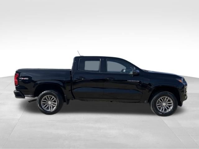 Used 2023 Chevrolet Colorado LT AWD/4WD image 8