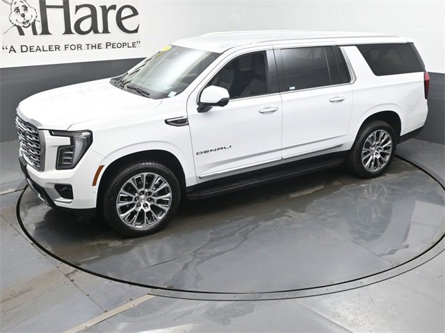 Used 2025 GMC Yukon XL Denali image 44