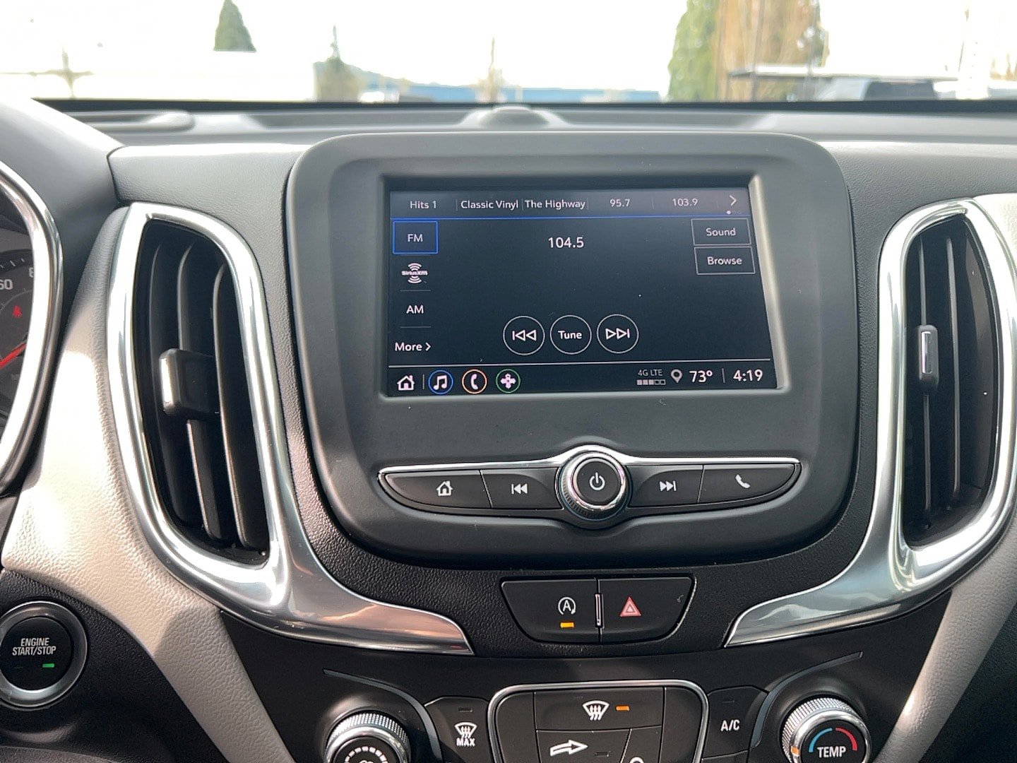 Used 2023 Chevrolet Equinox LT FWD image 14