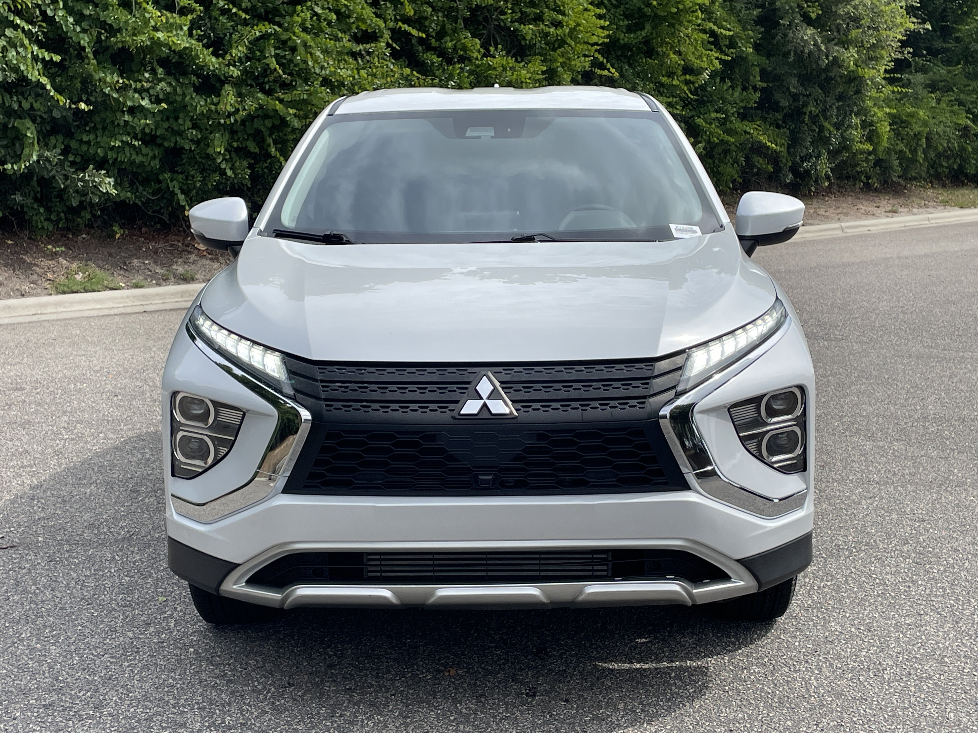 Used 2023 Mitsubishi Eclipse Cross SE AWD/4WD image 3